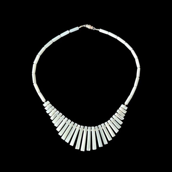 Vintage Mother of Pearl Shell Bead Fringe Necklace - Picture 1 of 4